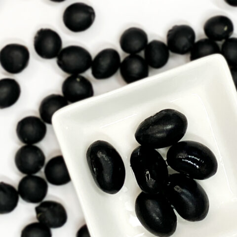 黒大豆 Black soybeans